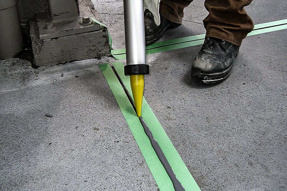 Полиуретановый герметик для швов